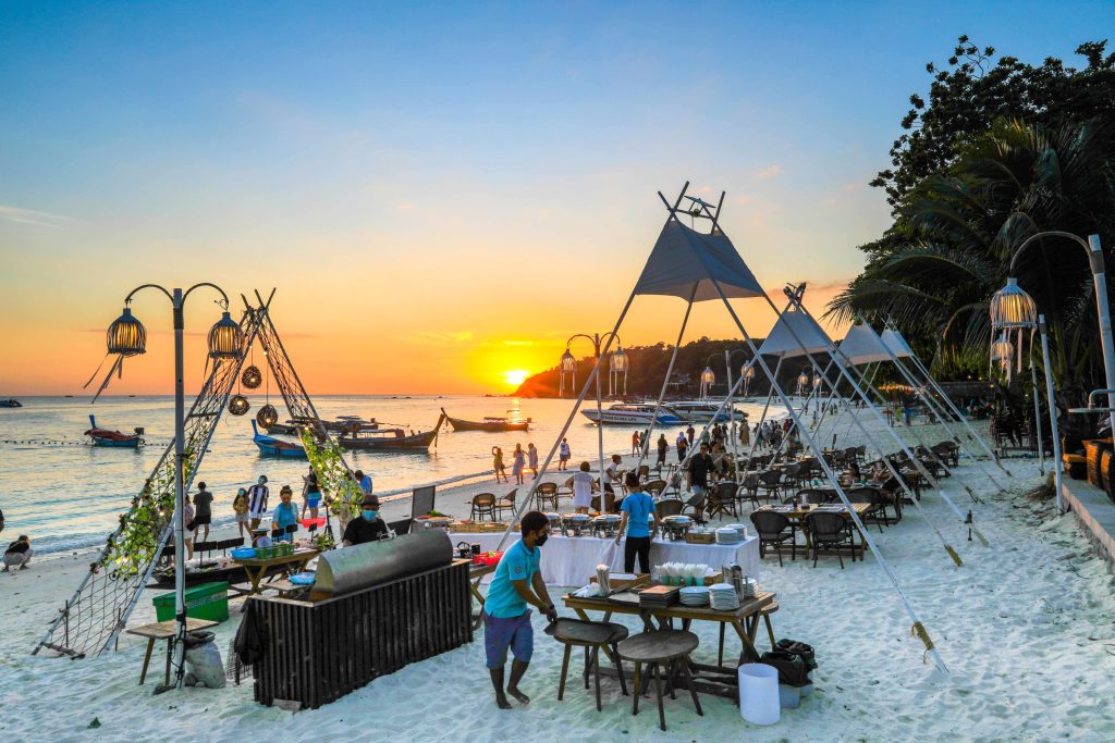 Dinner Koh Lipe by Akira Lipe