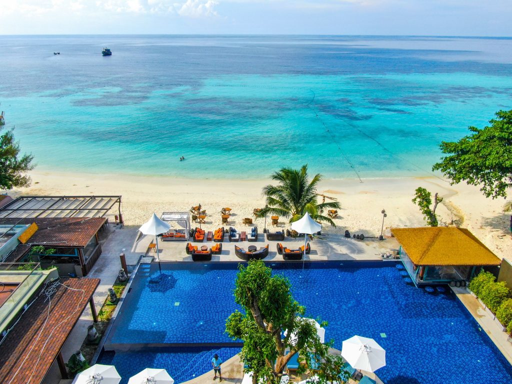 โรงแรม อาคีรา หลีเป๊ะ (Akira Lipe Resort) ที่พักเกาะหลีเป๊ะ