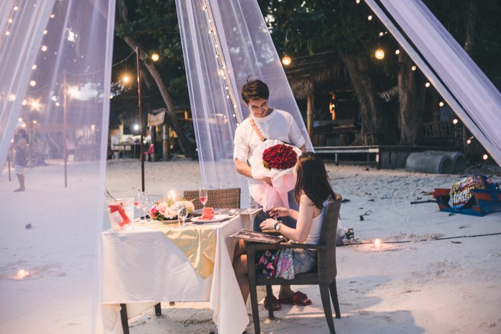 Beach wedding at Akira Lipe