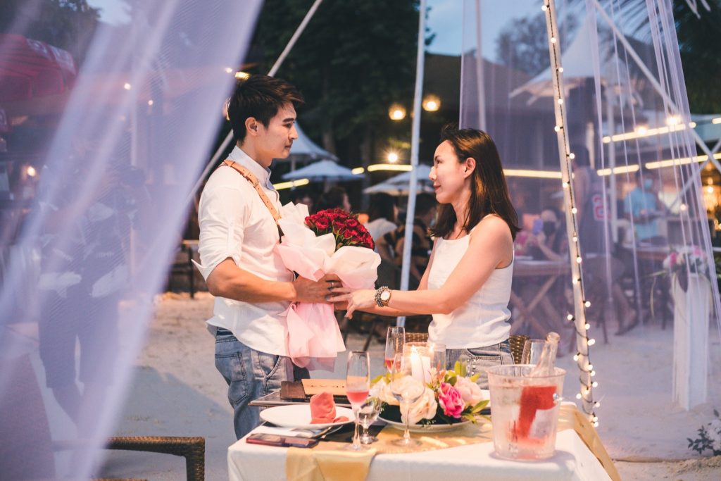 Beach wedding at Akira Lipe