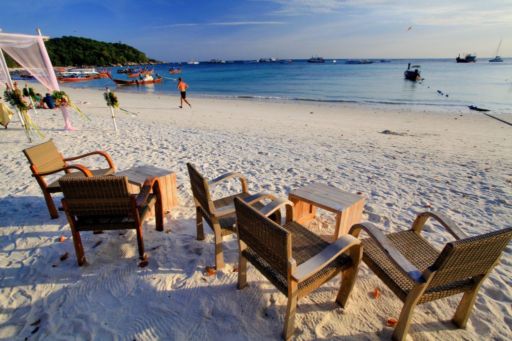 Dinner Koh Lipe by Akira Lipe