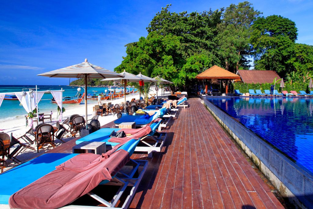 อาคีรา หลีเป๊ (Akira Lipe) โรงแรมหรูติดหาดพัทยา โรงแรมระดับ 5 ดาว บนเกาะหลีเป๊ะ