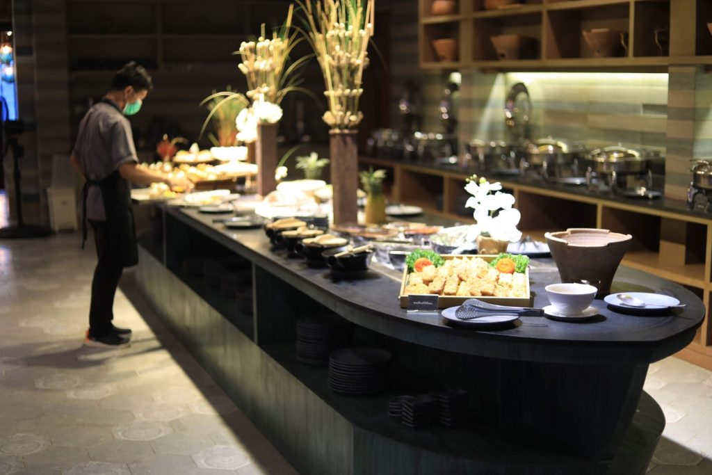 ห้องอาหารพัทยา (Pattaya Restaurant) ที่โรงแรม อนัญญา หลีเป๊ะ