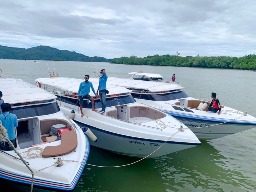 Akira speed boat บริการเรือสปีดโบ๊ทไปเกาะหลีเป๊ะที่ดีที่สุดของสตูล