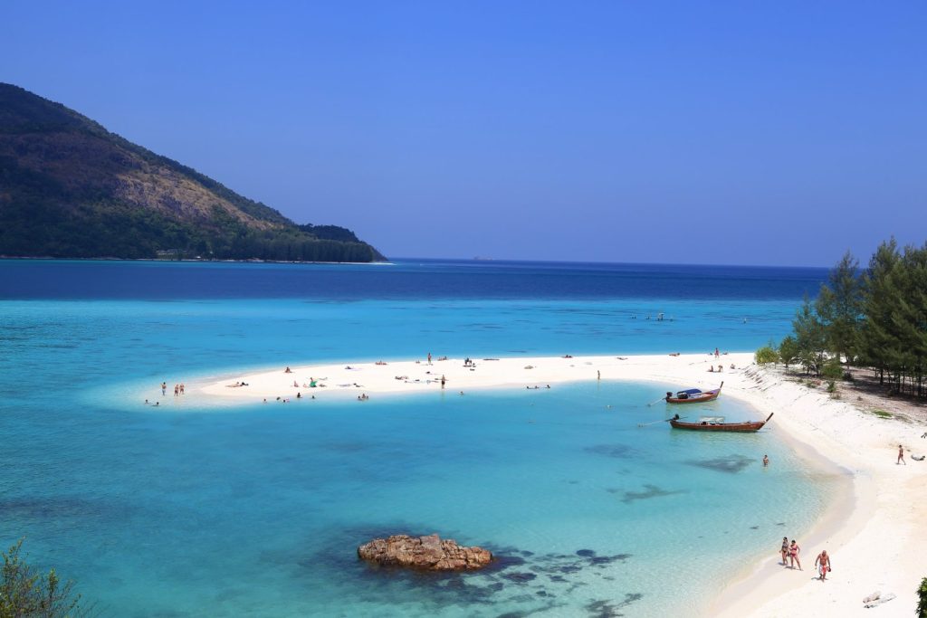 หาดซันเซ็ท (Sunset Beach)