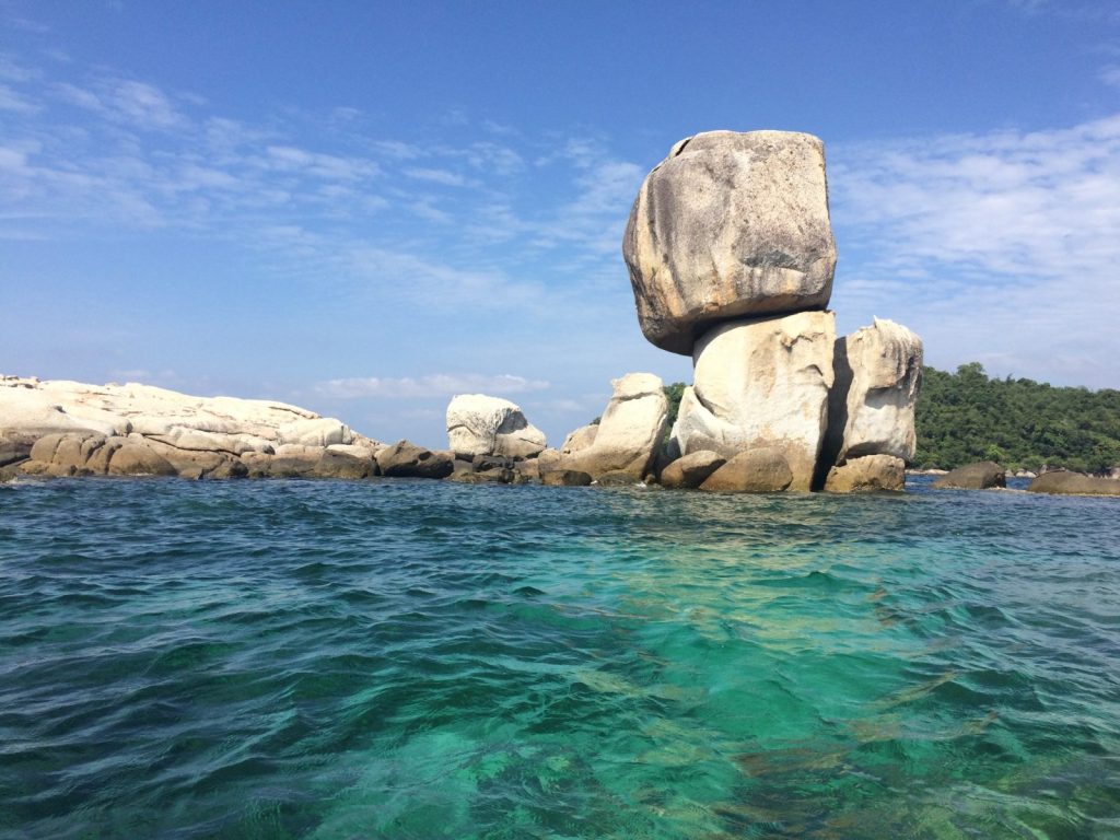 เกาะหินซ้อน (Koh Hin Son)