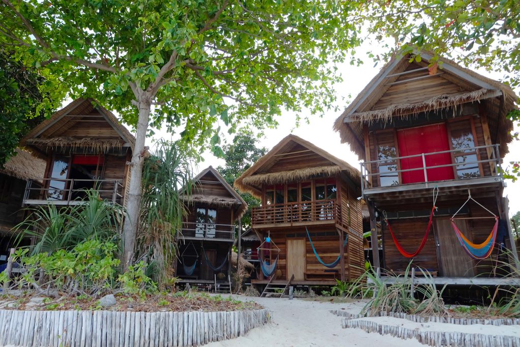 แคสอะเวย์ รีสอร์ท เกาะหลีเป๊ะ (Castaway Resort Koh Lipe)